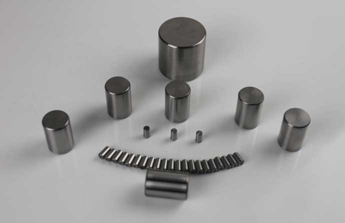 Cylindrical rollers